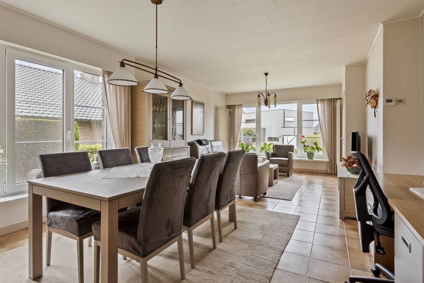 Woning met 4 slpks en zuid gerichte tuin, rustig gelegen te Witgoor (Dessel) ! foto 5