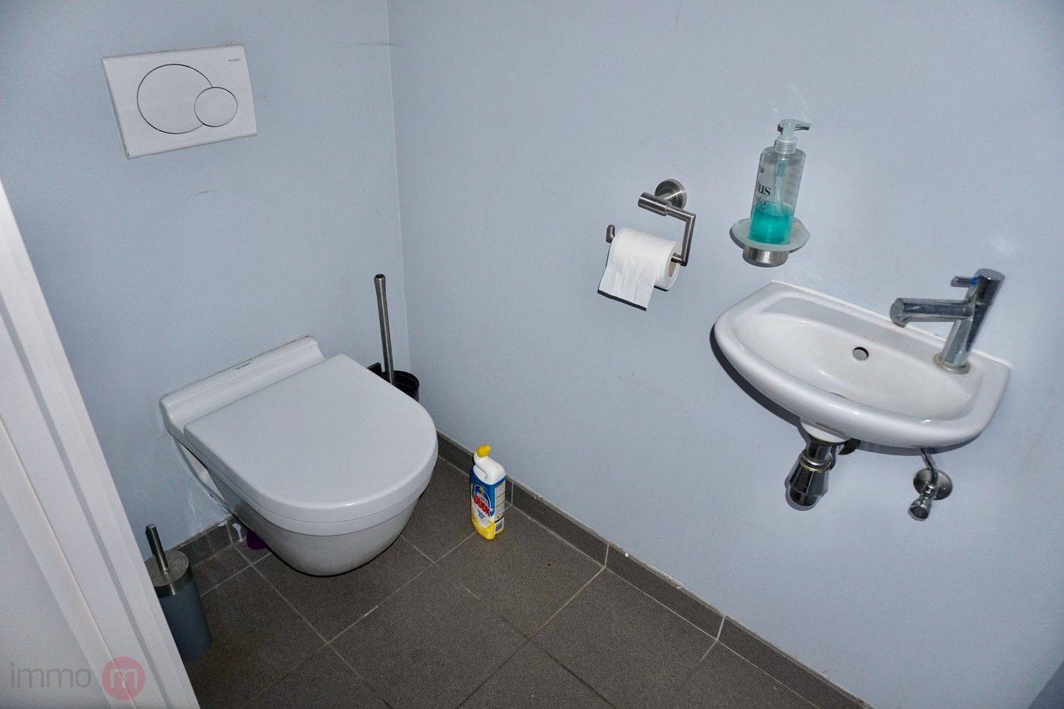 Gerenoveerde woning met 3 slaapkamers, tuin en garage. foto 30