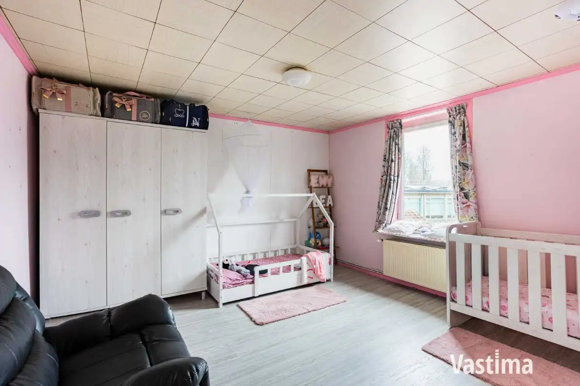 Uniek pand bestaande uit 2 woongelegenheden, garage en buitenruimte foto 25