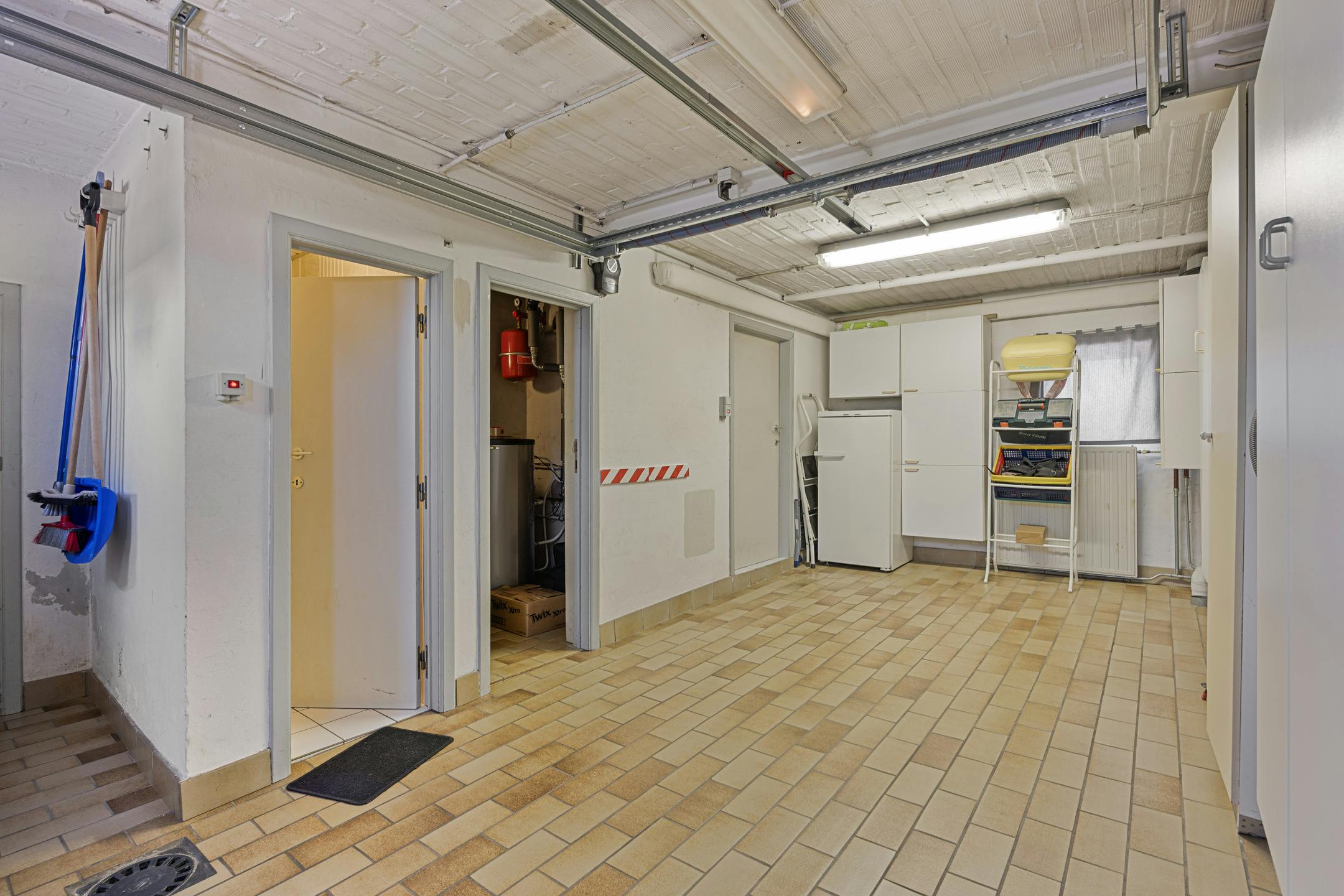 Halfopen gezinswoning in centrum Stevoort met prachtige tuin op 10A87CA foto 19
