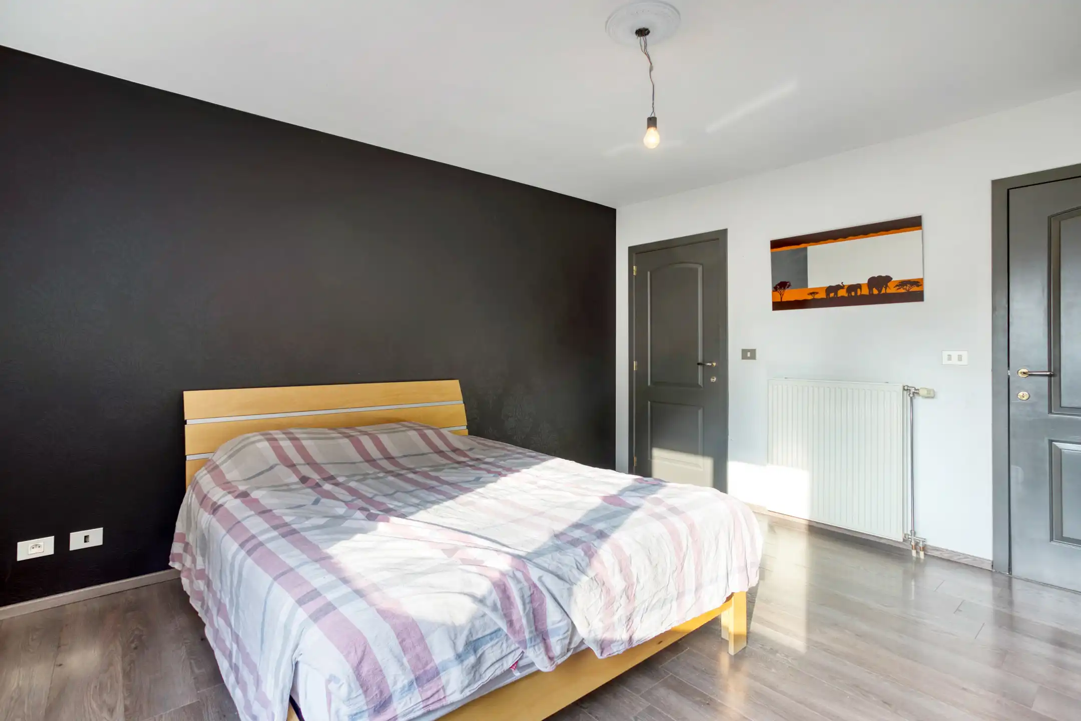 Uitzonderlijk ruim appartement met private tuin, terras en 2 parkeerplaatsen foto 9