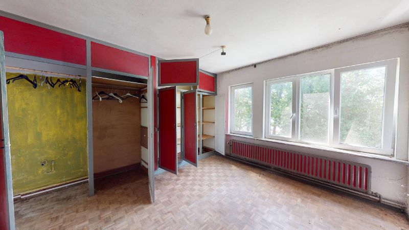 Rustig en gunstig gelegen te renoveren villa van 375m² op 48 are foto 14