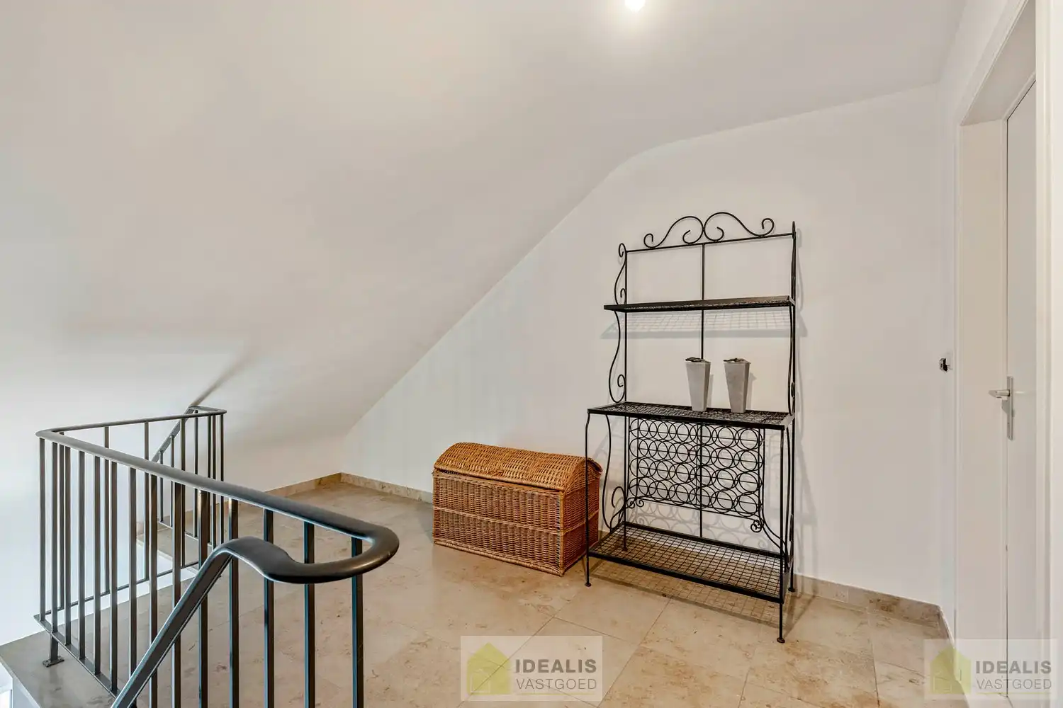 IDEALIS VASTGOED - PRACHTIG GERENOVEERD DUPLEXAPPARTEMENT IN HARTJE HAMONT! foto 33