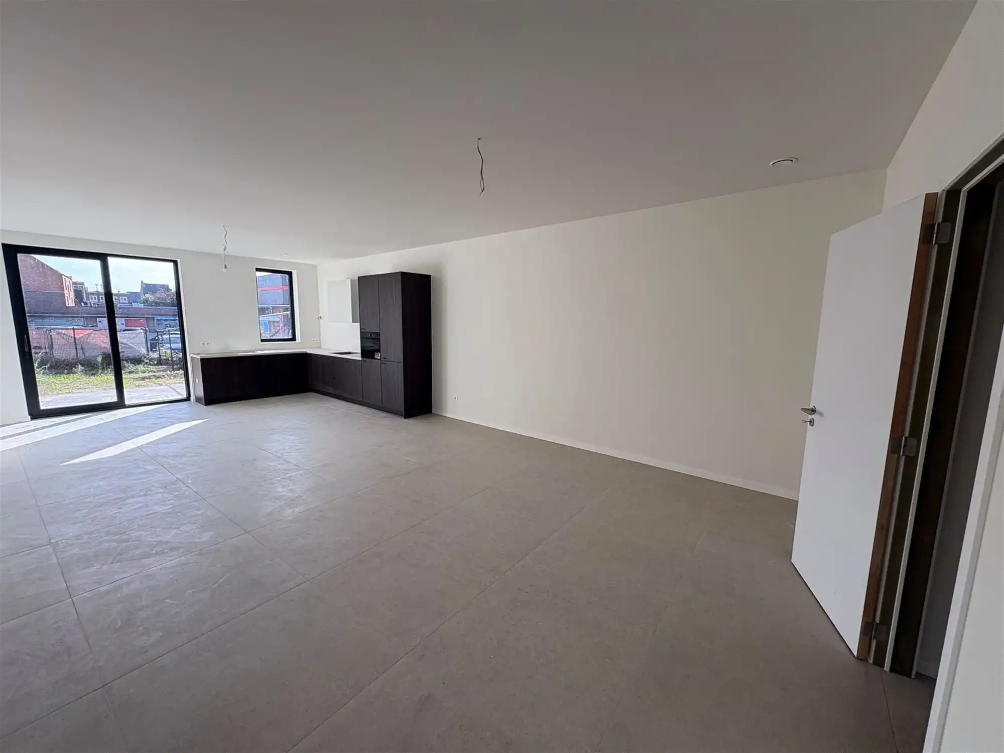 Ruim appartement met 2 slaapkamers en grote zuidtuin. foto 3