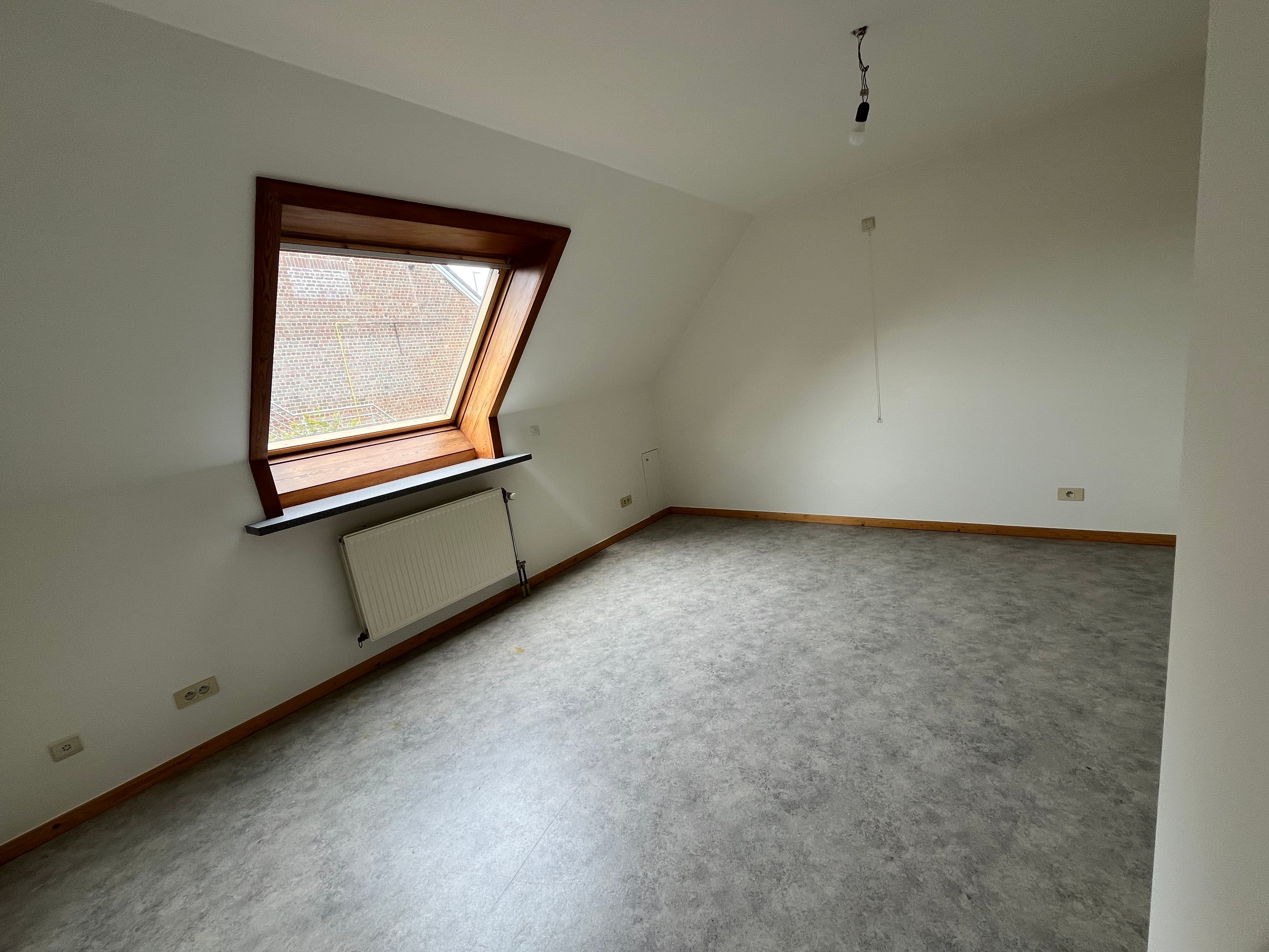 Ruime, lichtrijke woning foto 16