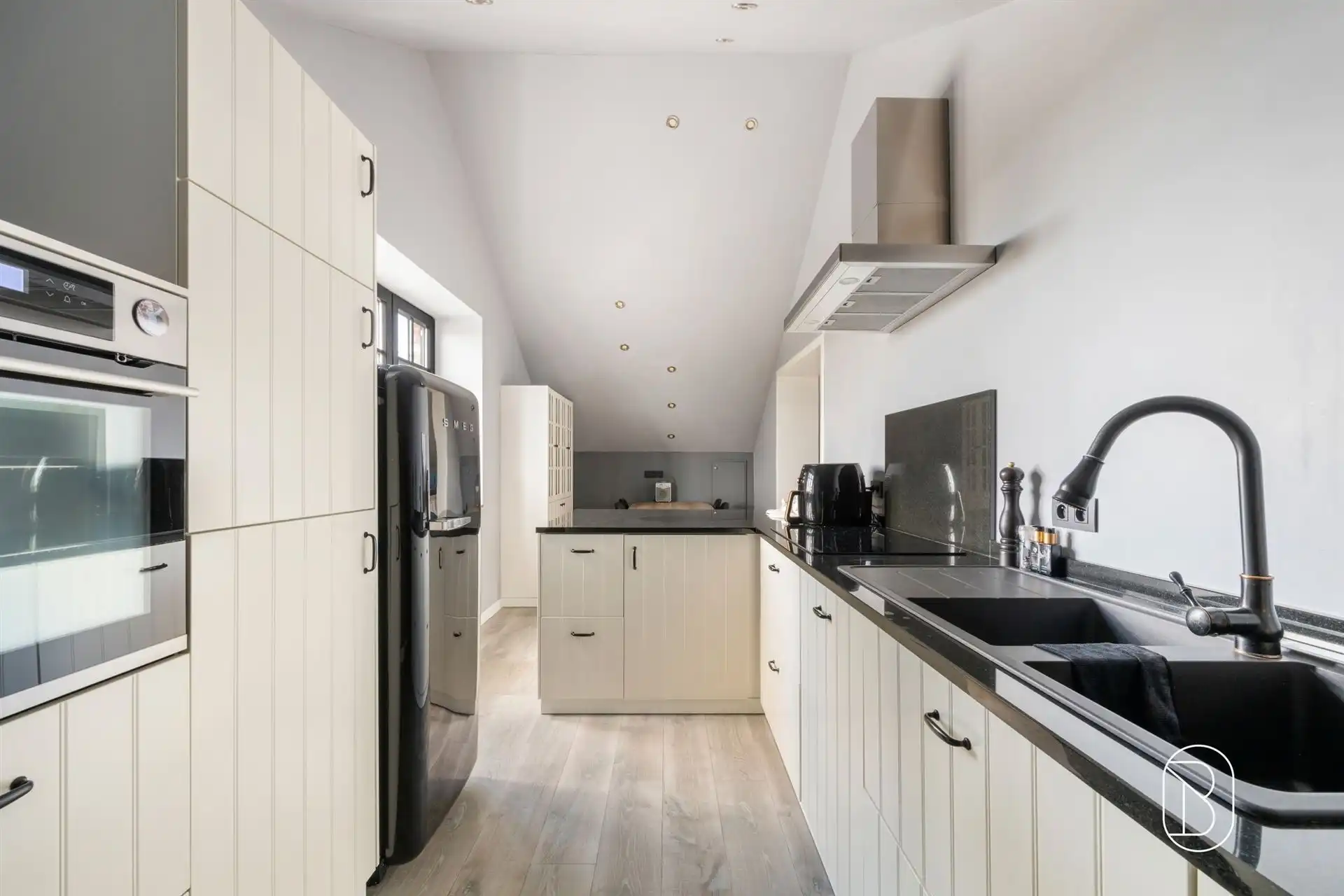 Goed draaiende broodjeszaak met ruim appartement in Vichte foto 15