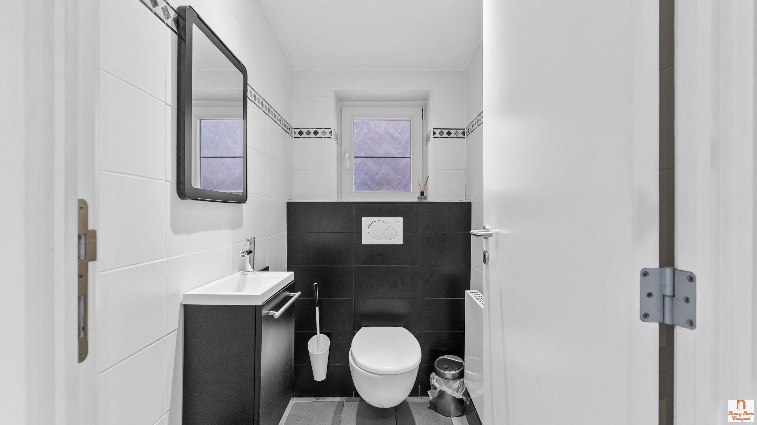 Authentieke woning met moderne toets en hedendaags comfort foto 40