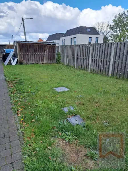Ruim duplexapp met 3 slaapkamers, 2 auto staanplaatsen en tuin. foto 14