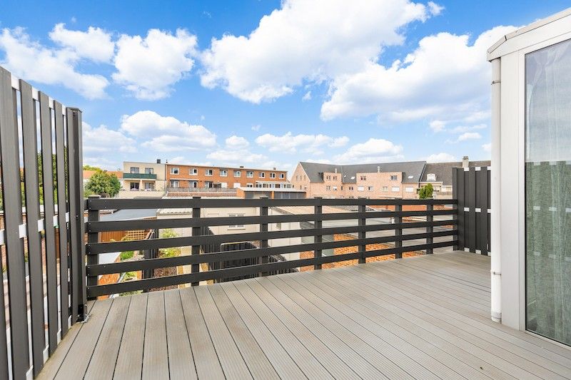 Ruime stadsduplex met terras en privé-koer in het dorpscentrum foto 17