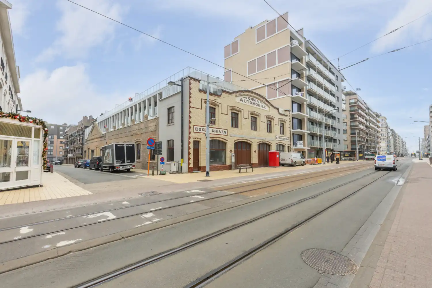 Uiterst centraal gelegen parkeerplaats foto 6