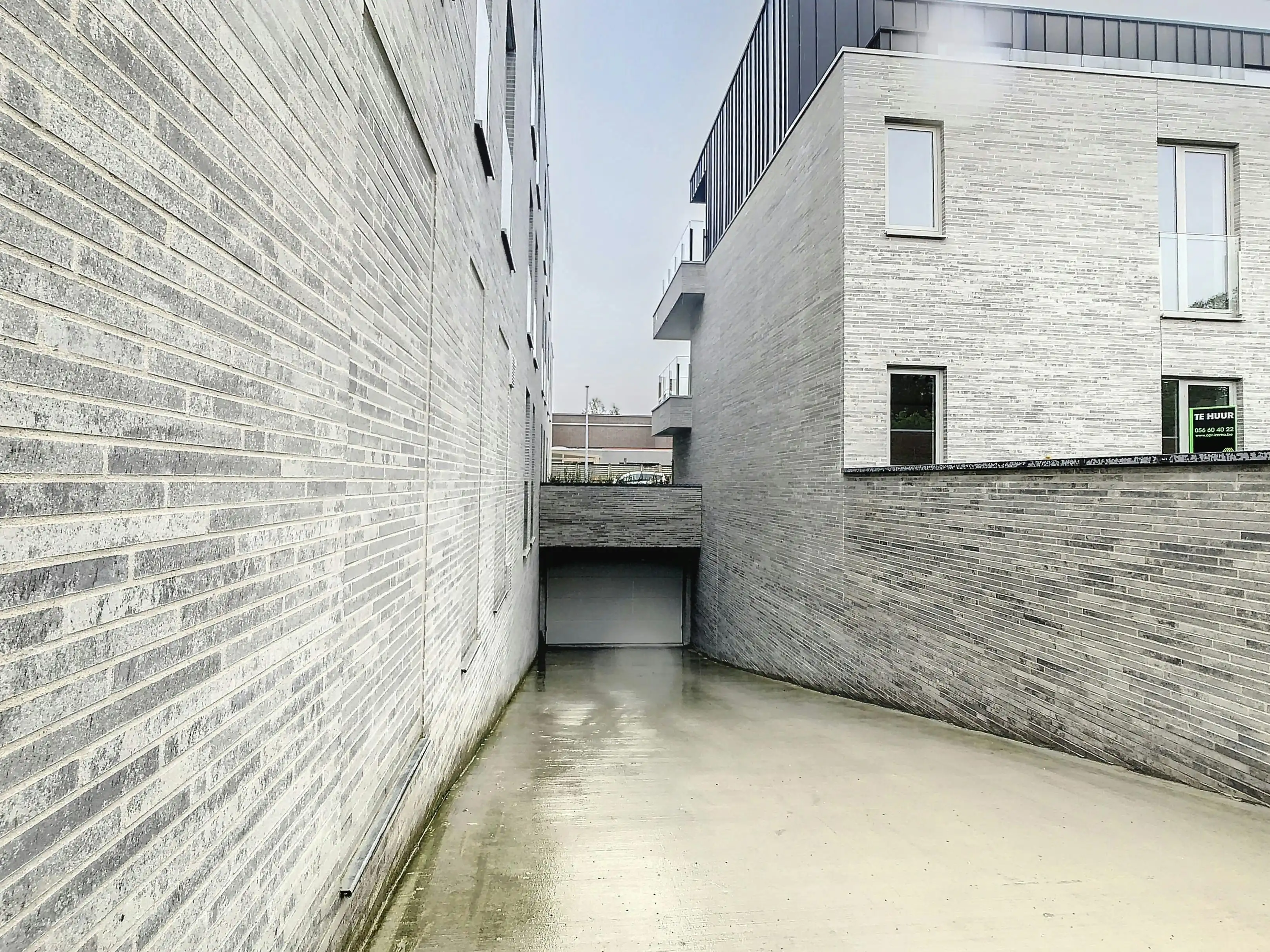 Ondergrondse autostaanplaats te koop in centrum Wielsbeke foto 3