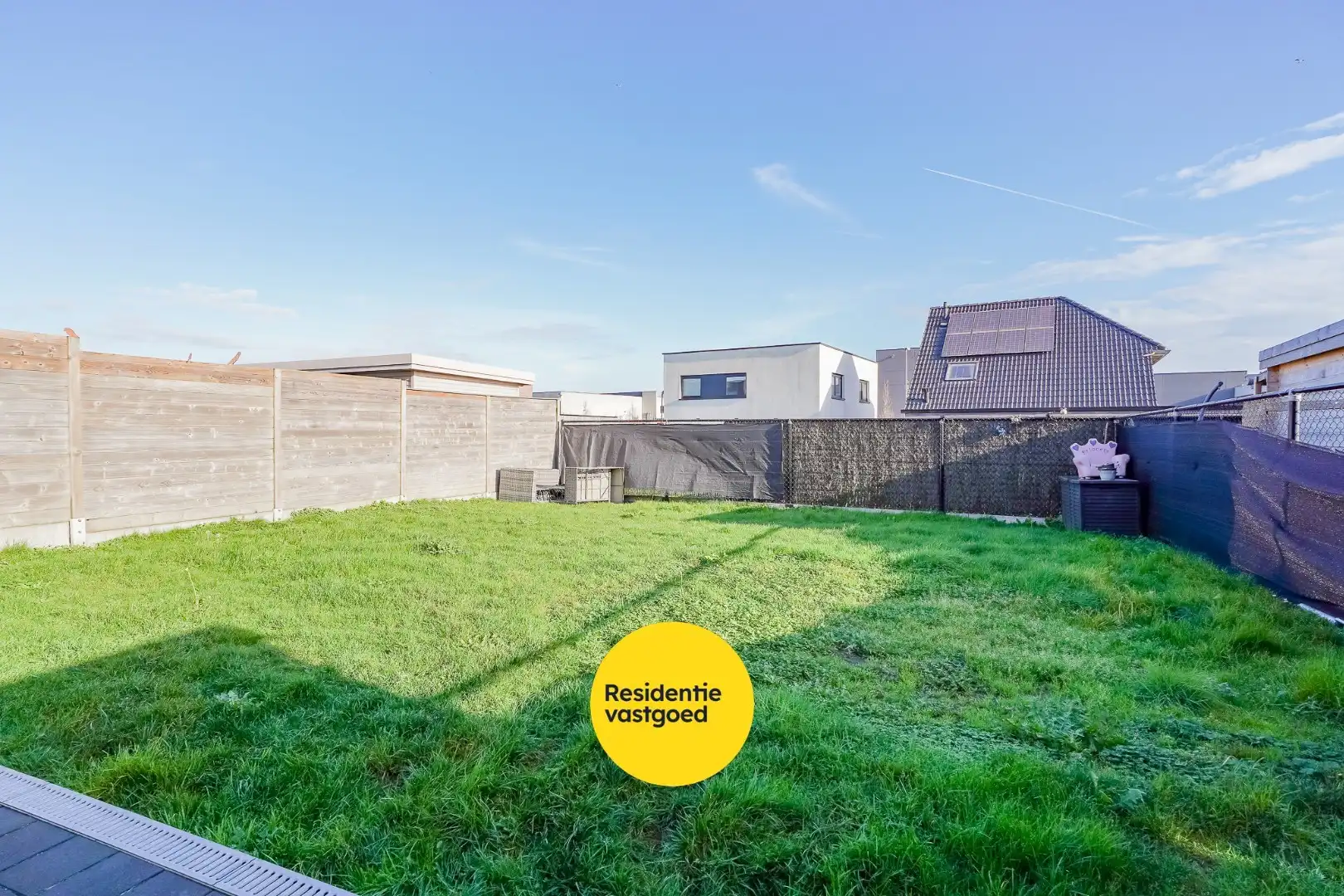 Recente woning op landelijke ligging in Aartrijke foto 2