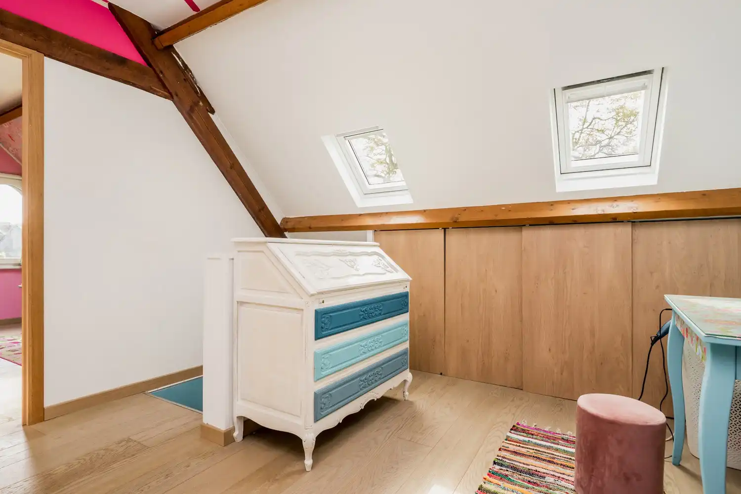 Charmante halfopen bebouwing met authentieke elementen foto 19