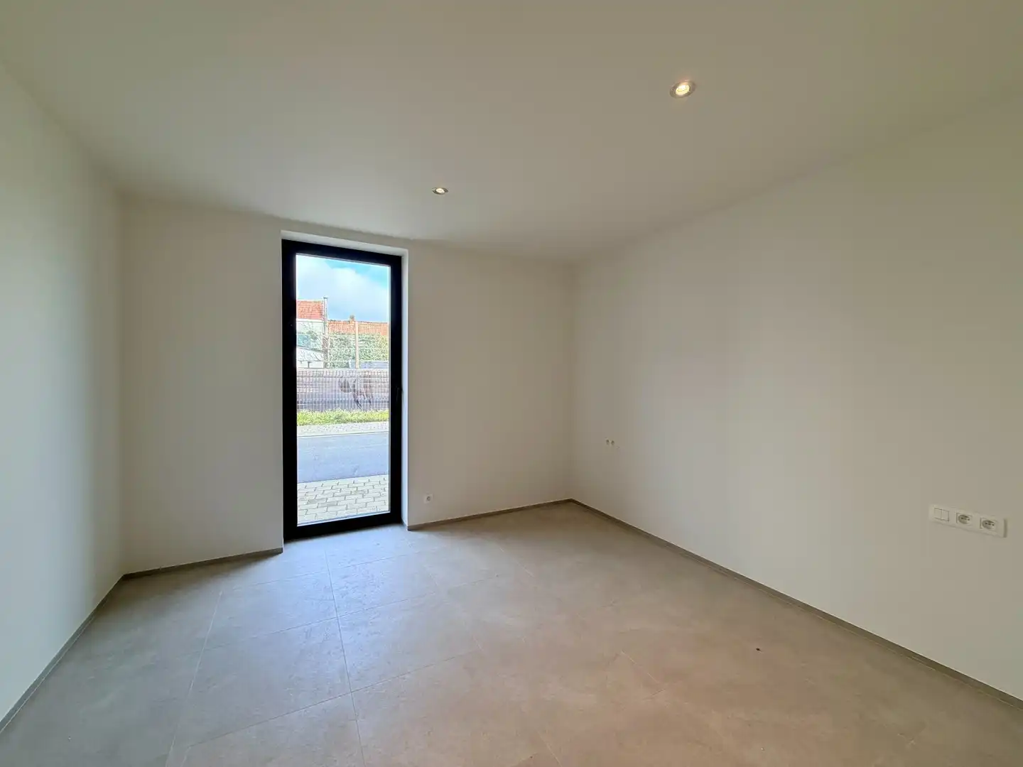 Gelijkvloers nieuwbouwappartement met uitzonderlijk E-peil te centrum Tielt! foto 11