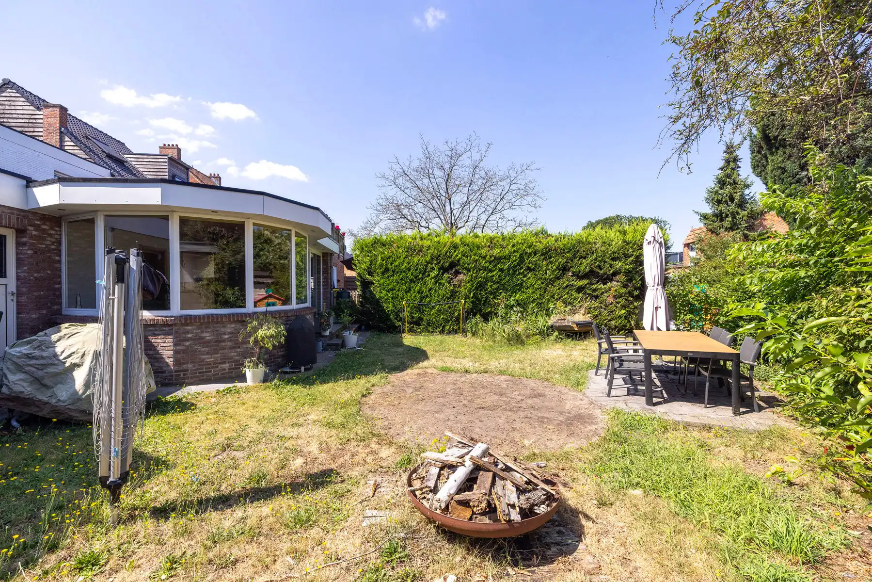 Ruime woning met 4 slpk, 2 bdk, garage en tuin!  foto 7