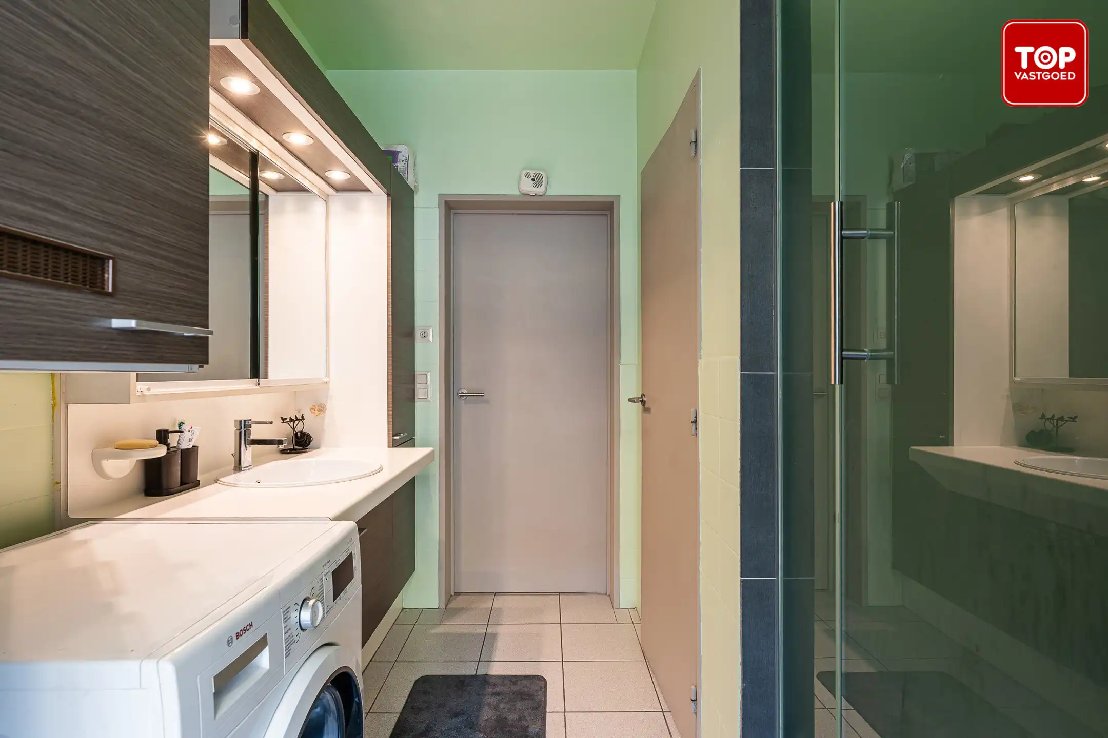 Mooi appartement met garage en zonnepanelen dichtbij Aalst foto 17