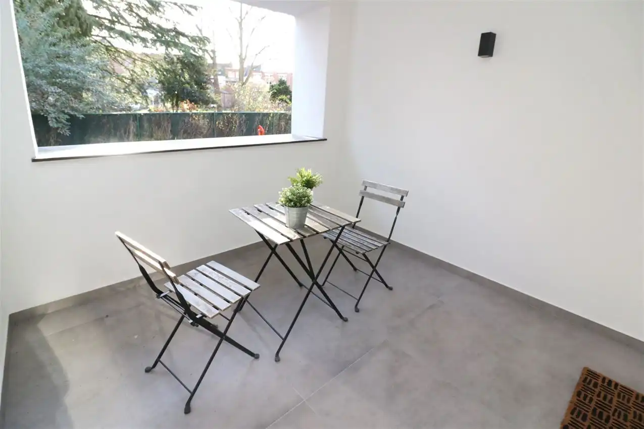 gerenoveerd, energiezuinig, inpandig Zgericht terras en garage foto 2