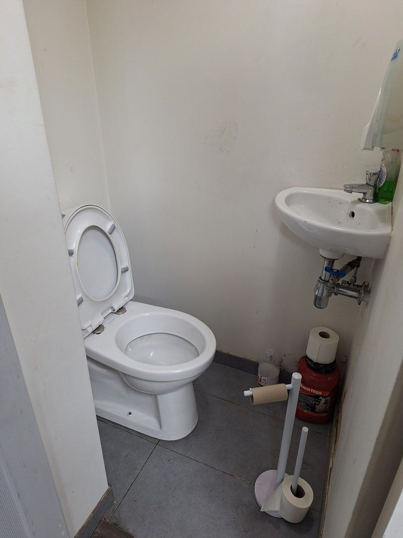 Perfect gelegen kantoorruimte te Heusden-Zolder foto 6