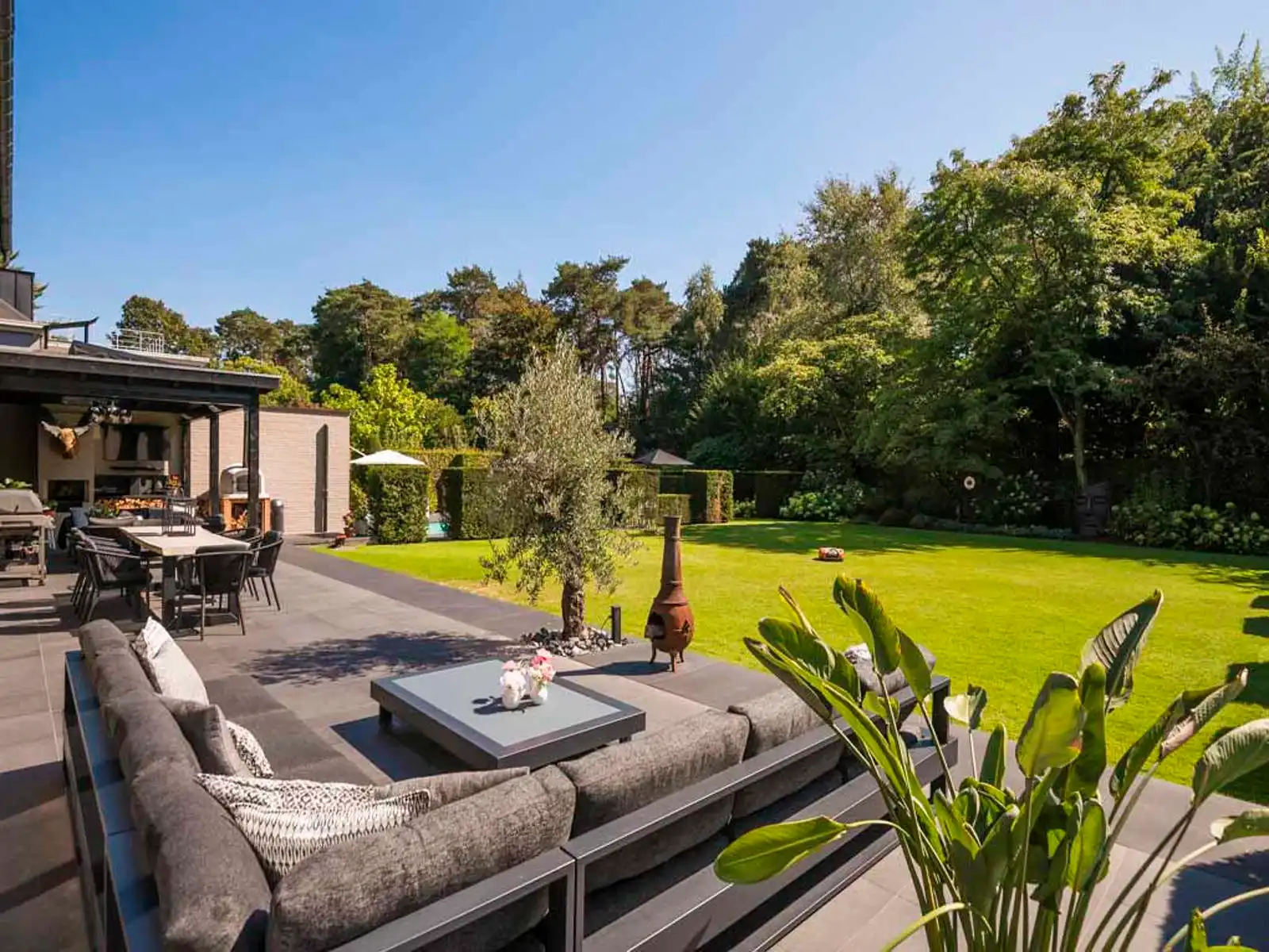 Luxueuze villa met zwembad met tal van mogelijkheden foto 8