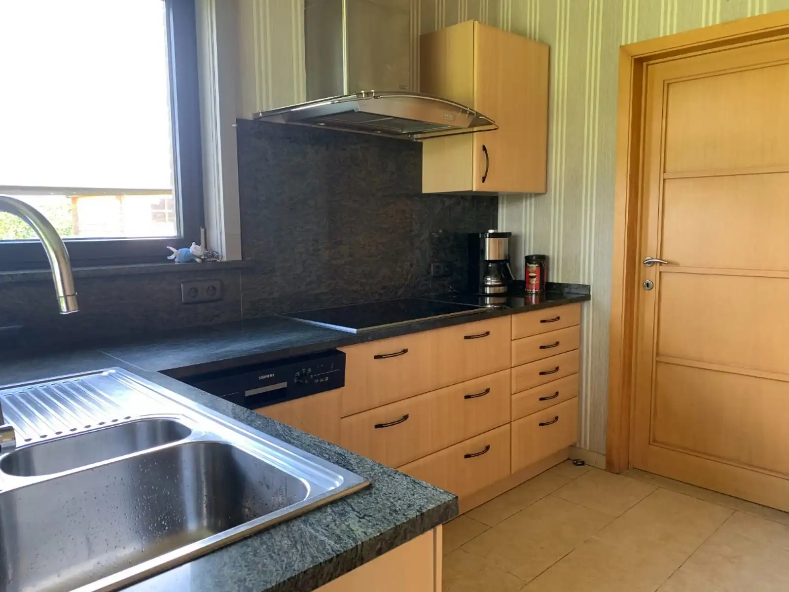 Huis, met 4 slaapkamers, 225.0m² bewoonbaar, in Wingene foto 7