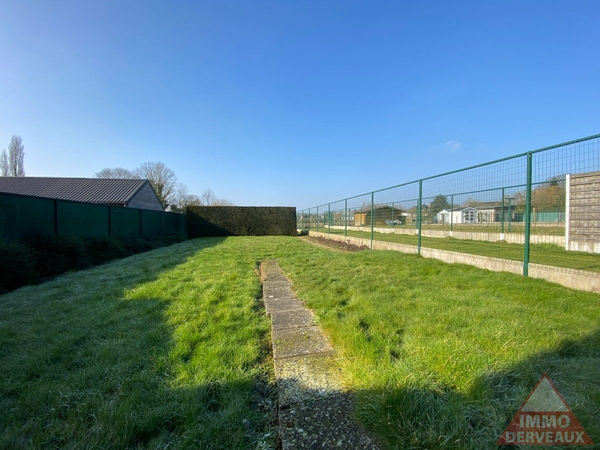 Moorslede – Op te frissen woning met werkplaats foto 10