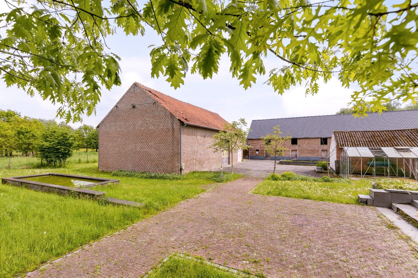 Exclusief landgoed temidden agrarisch gebied, 40a, nabij centrum foto 11