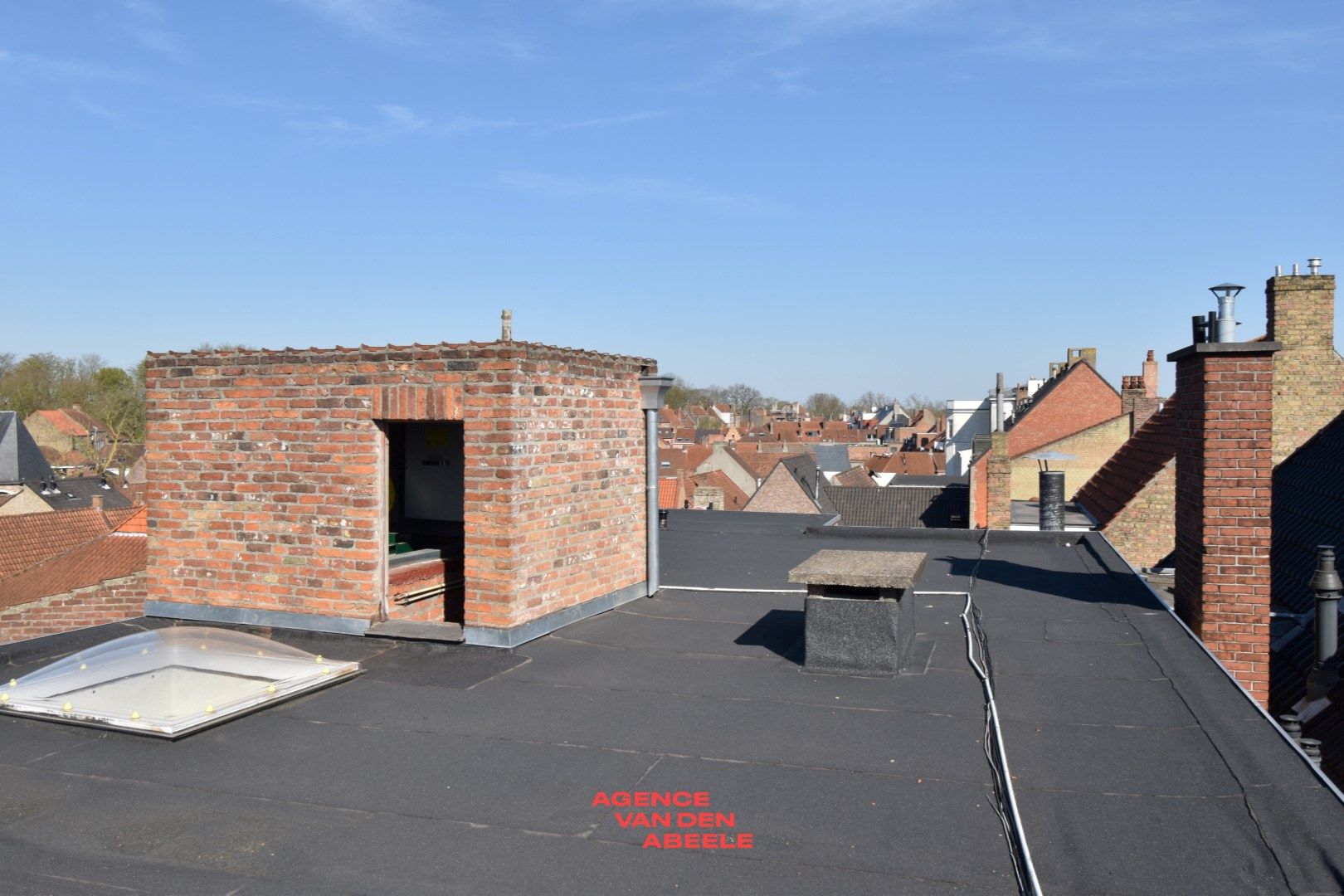 Prachtig gebouw met zicht op 't Zand en 7 verhuurde eenheden foto 20