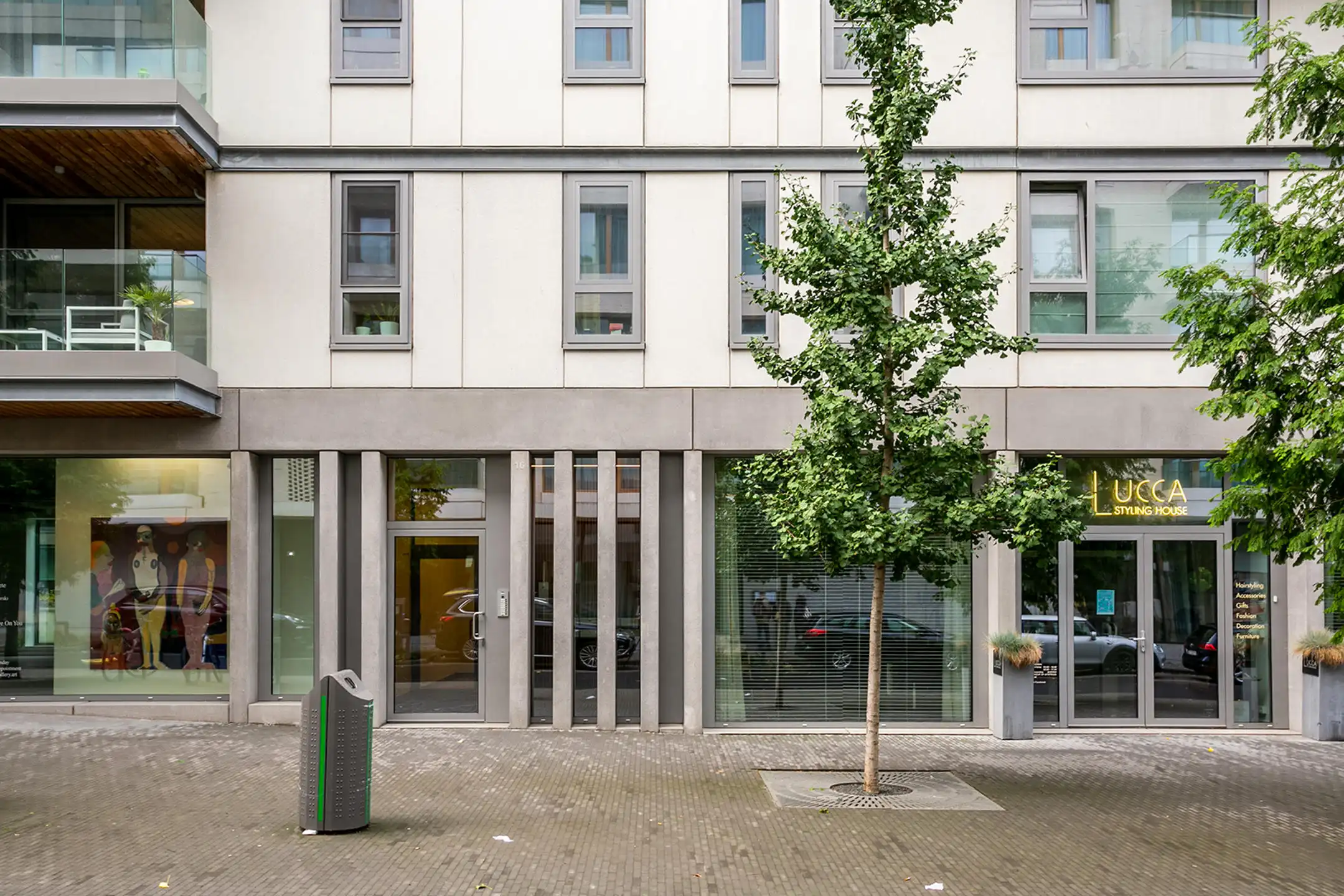 Bemeubeld éénslaapkamerappartement op Nieuw Zuid te huur foto 14