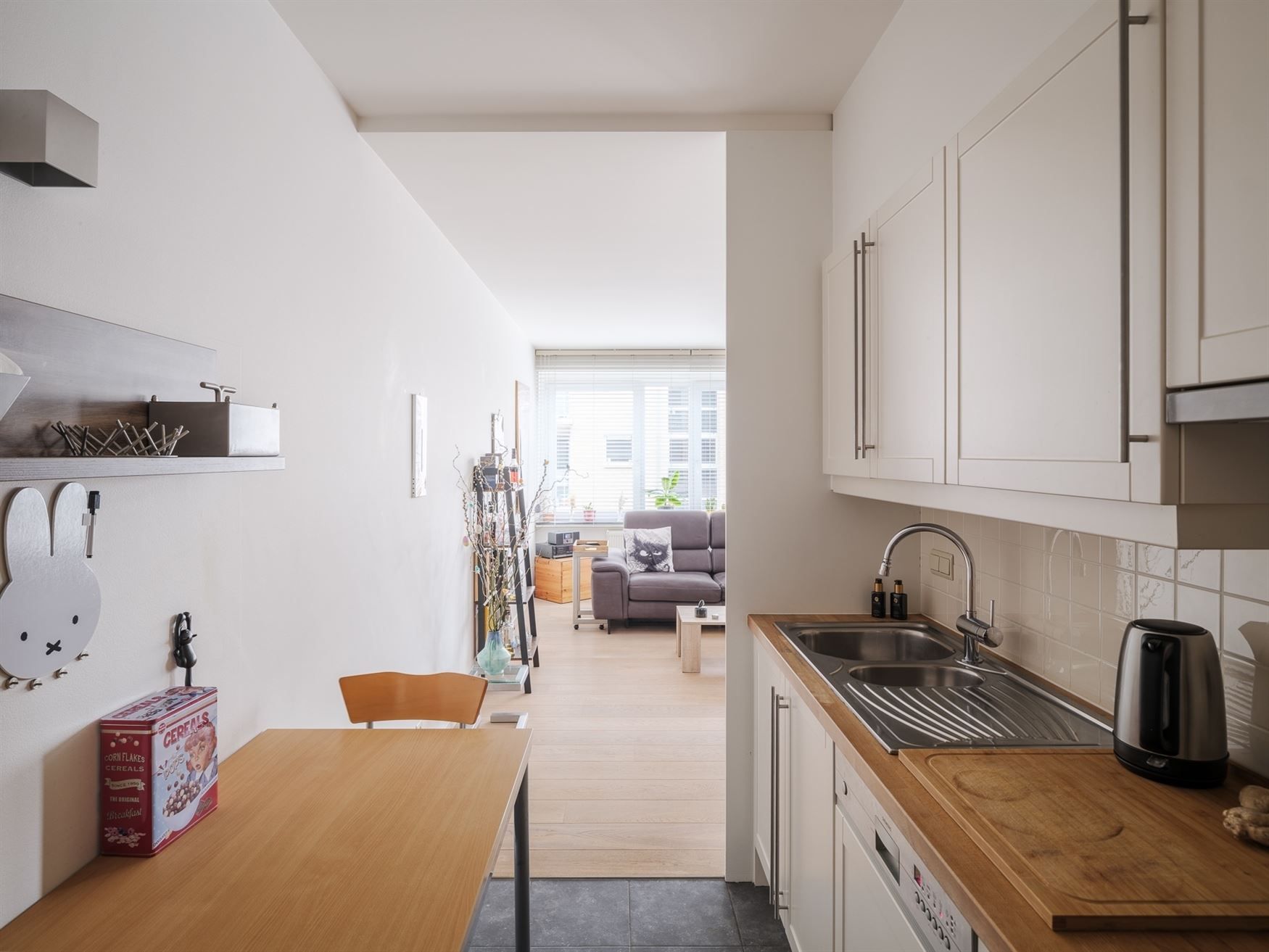 Instapklaar appartement met mogelijkheid tot 2 garages foto 4