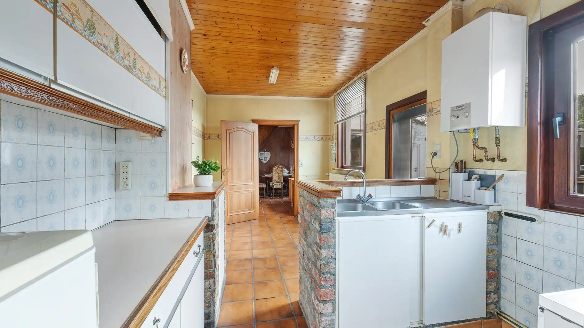 Te renoveren woning op een mooi perceel te Lissewege foto 15