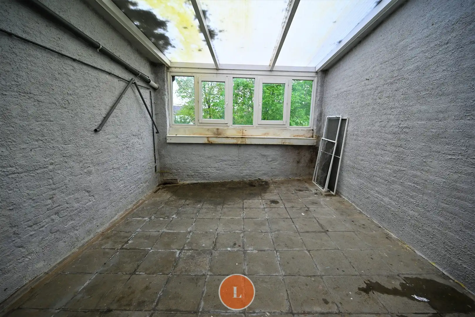 Opbrengsteigendom met 2 appartementen en 2 garages foto 9