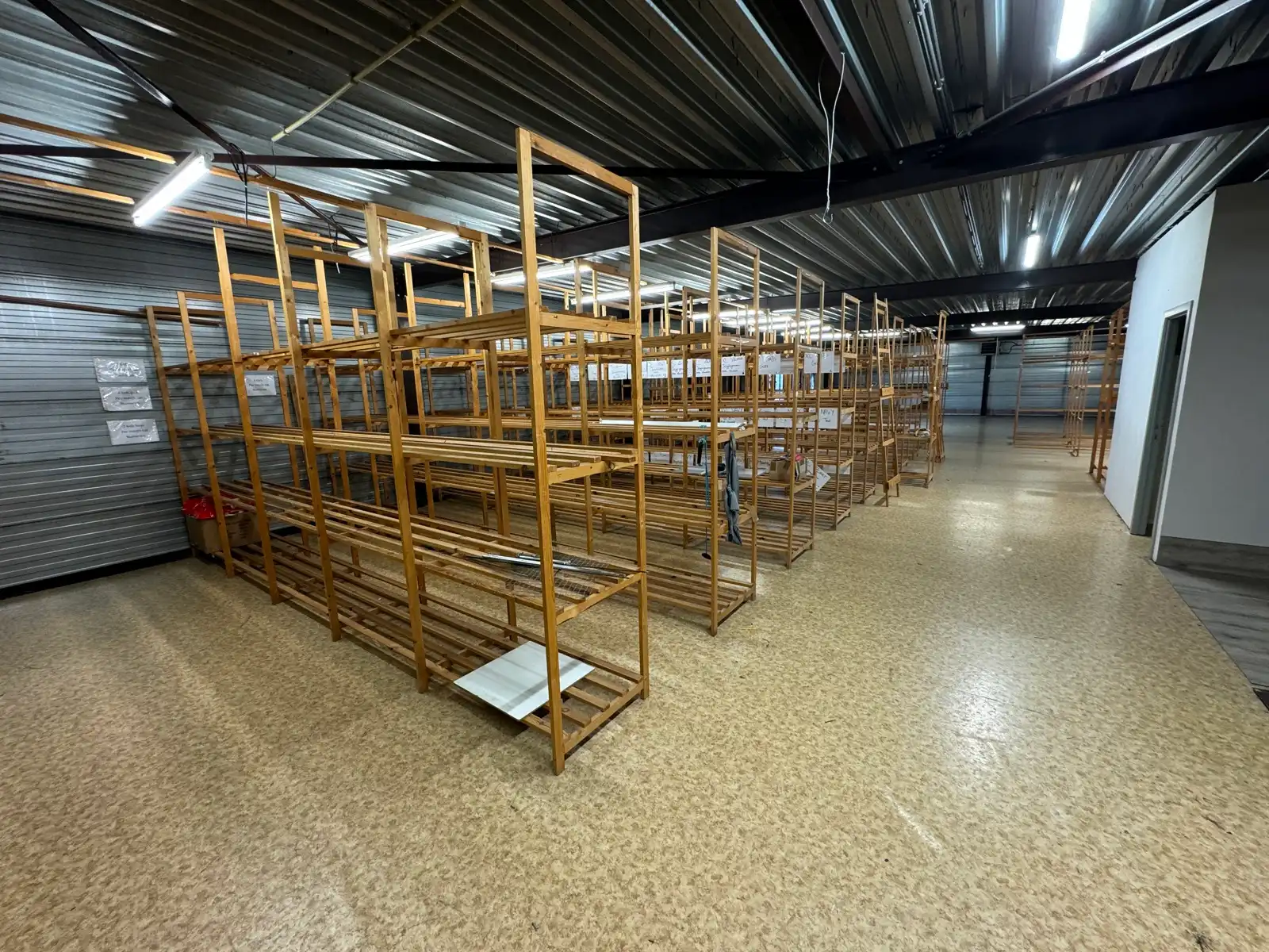 Commercieel pand te huur in Oudsbergen (ex-Bristol) foto 15