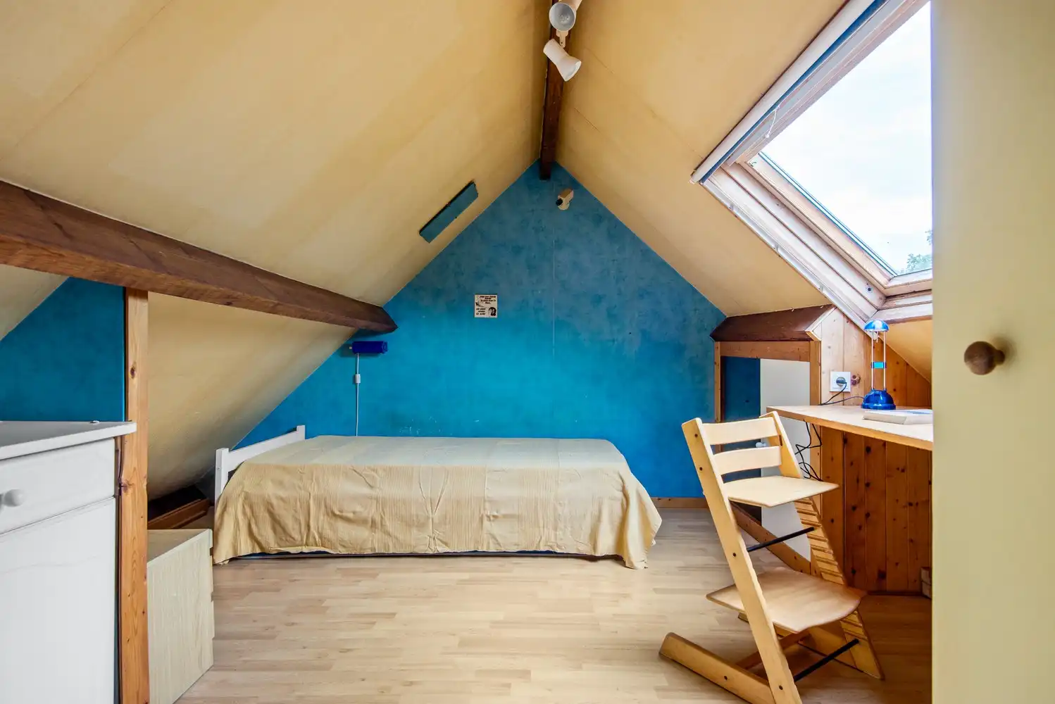 Ruime bel-etagewoning met vier slaapkamers op uitstekende locatie te Mortsel foto 26