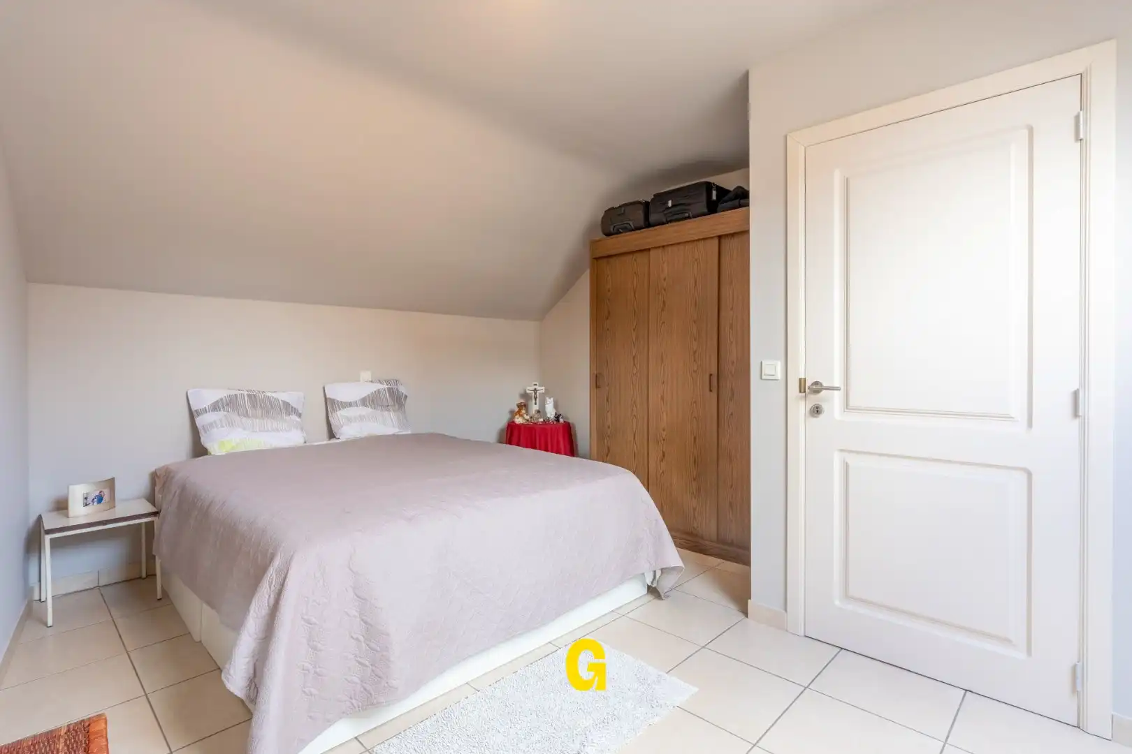Netjes verzorgd duplex appartement met drie slaapkamers en standplaats op wandelafstand van de markt foto 24