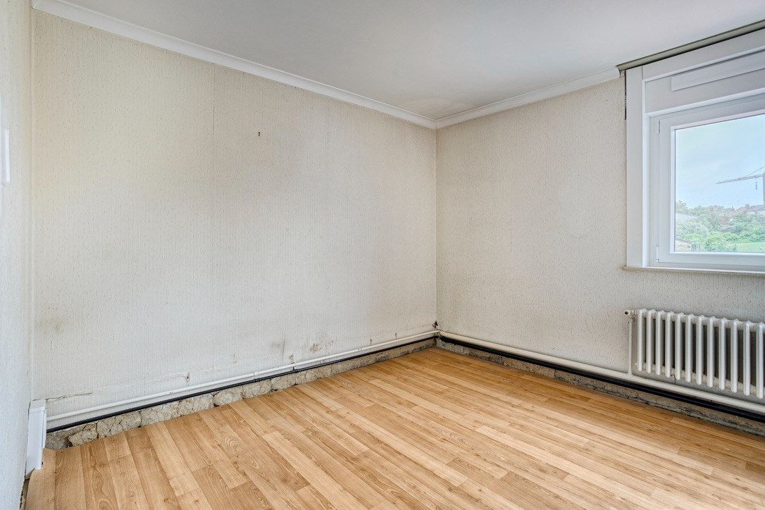 Halfopen bebouwing met werkplaats en loods te koop te Vichte. foto 14