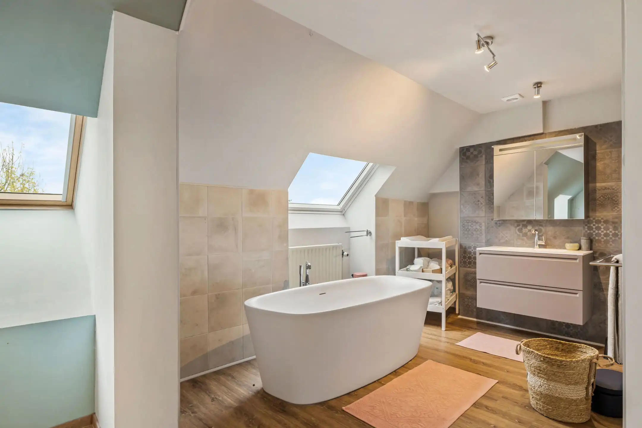 Prachtige villa 5 slpk te midden van de velden op +/- 50a foto 23