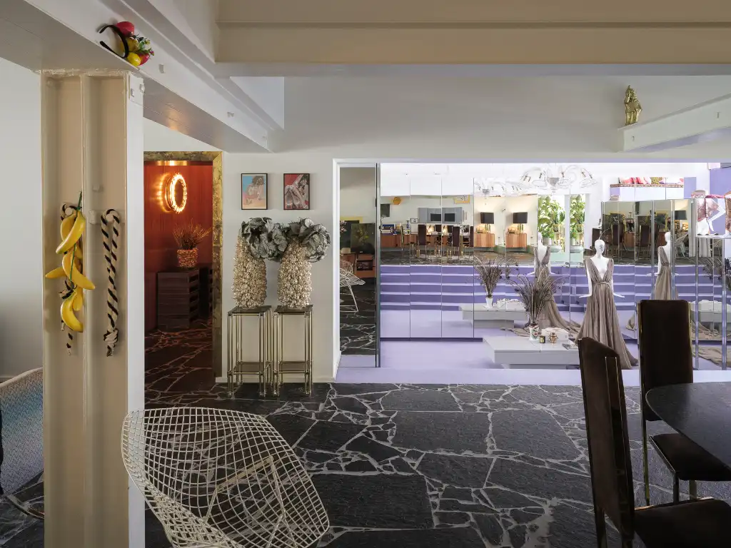 Imposant designappartement met loftallures nabij het Wintercircus en De Krook foto 5