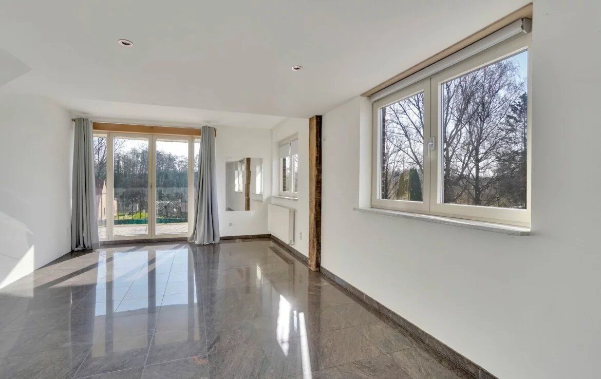 Stijlvolle villa met 4 slaapkamers op een prachtig perceel foto 12