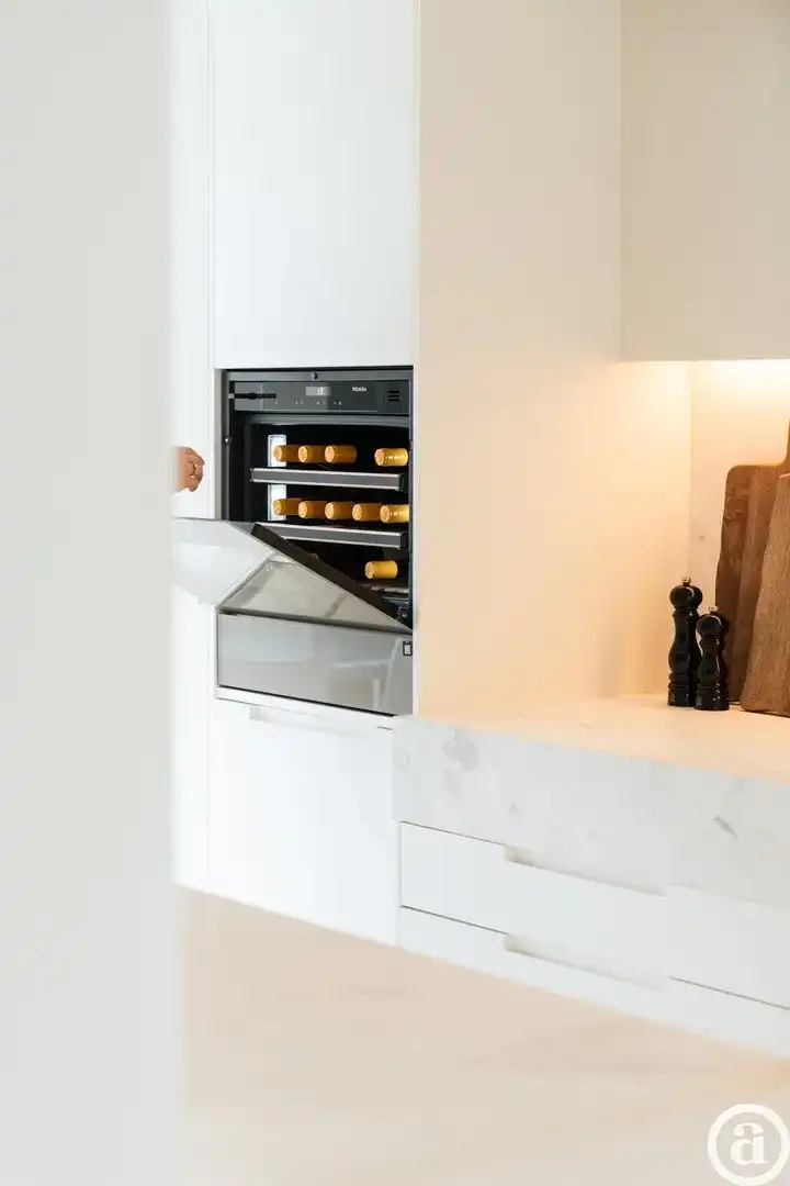 Zonnige penthouse met ruime terrassen en zijdelings zeezicht foto 9