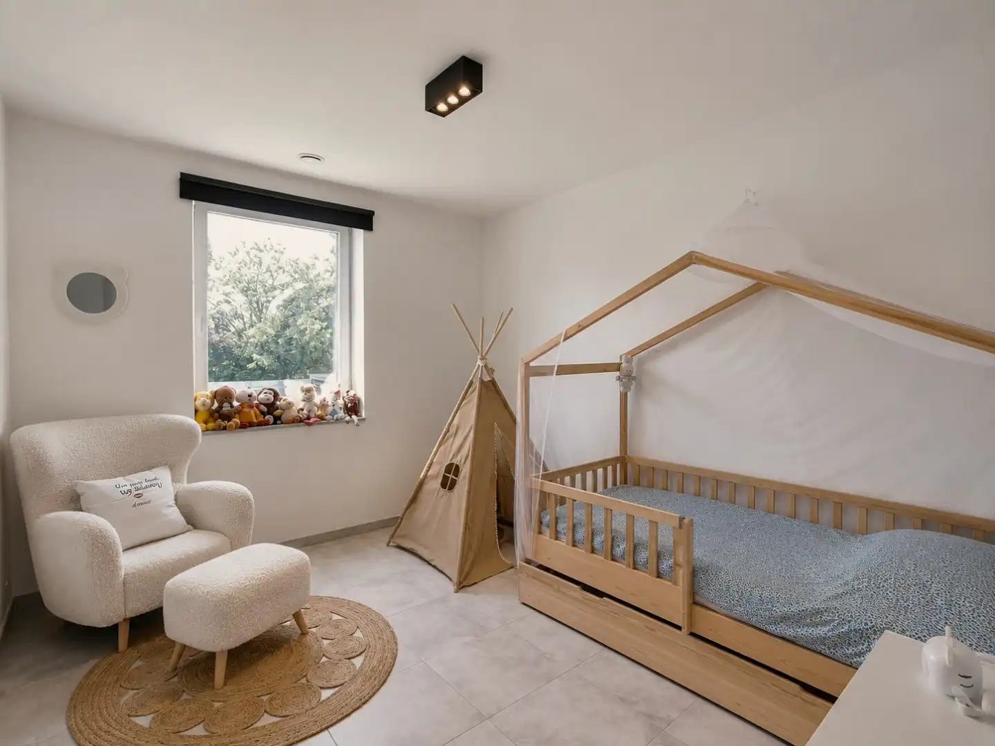 NIEUWBOUWWONING IN HARTJE POESELE MET 4 SLPKS, TUIN & GARAGE foto 6
