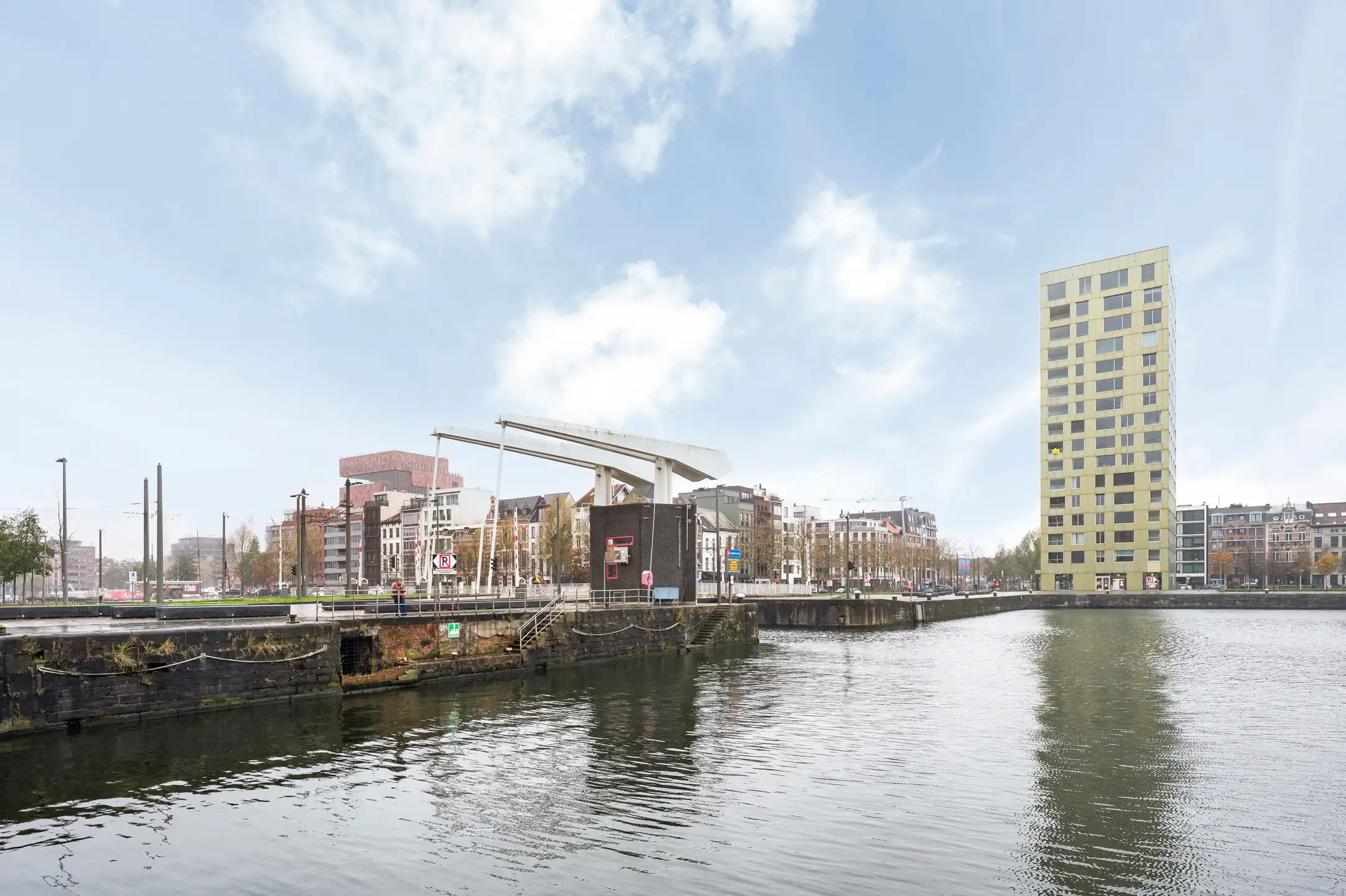 ANTWERPEN EILANDJE - Wonen aan het water foto 11