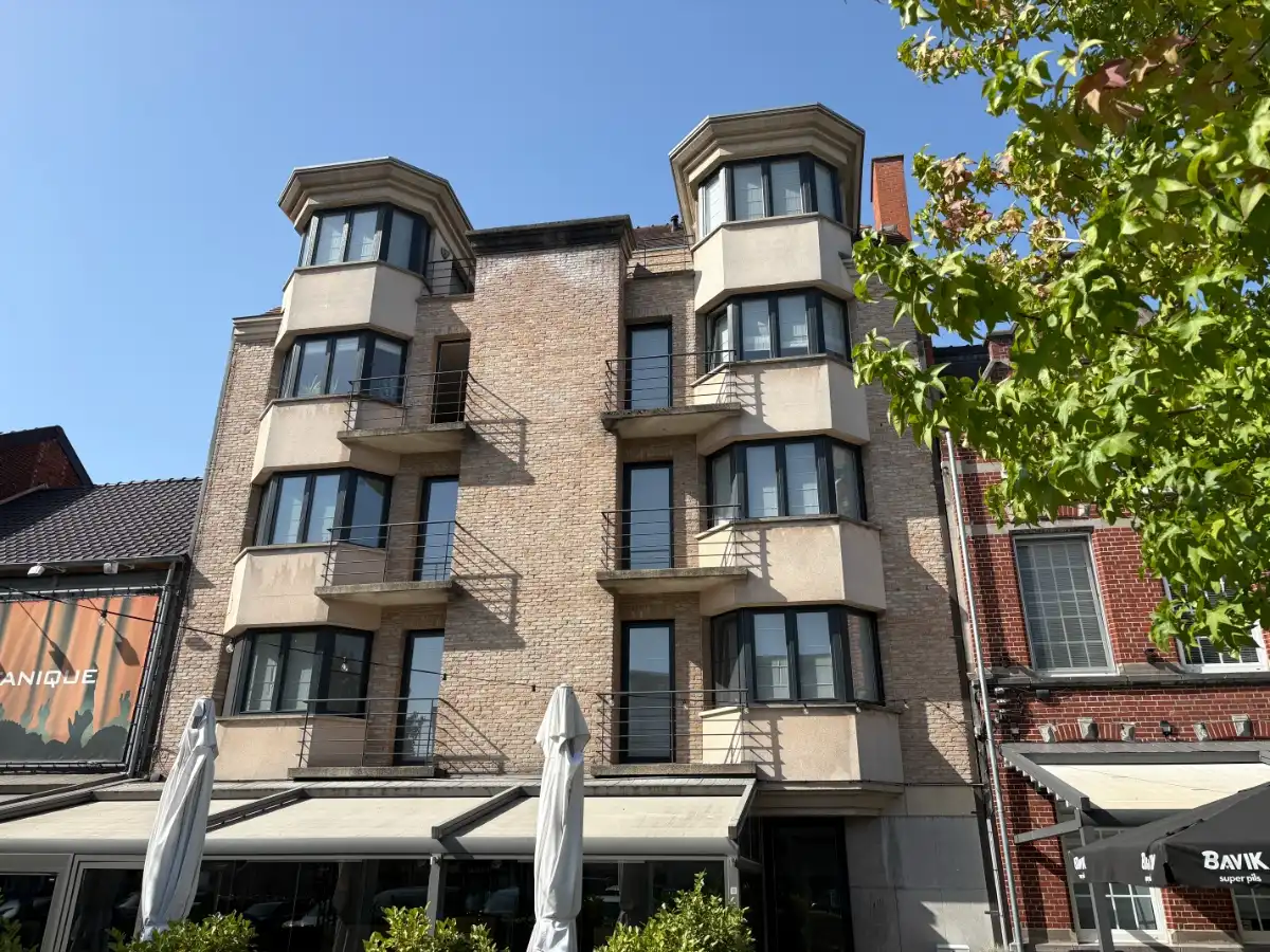 3-slpk-APPARTEMENT foto {{pictureIndex}}