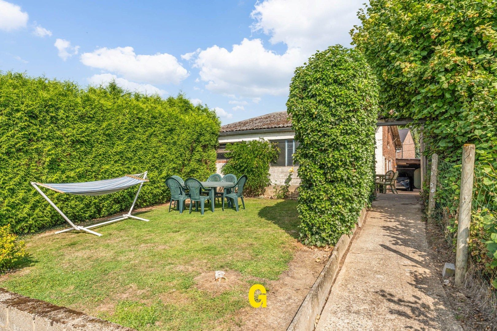 Te renoveren halfopen woning op mooi perceel van 10a 67ca op rustige, groene locatie in Vliermaal foto 28