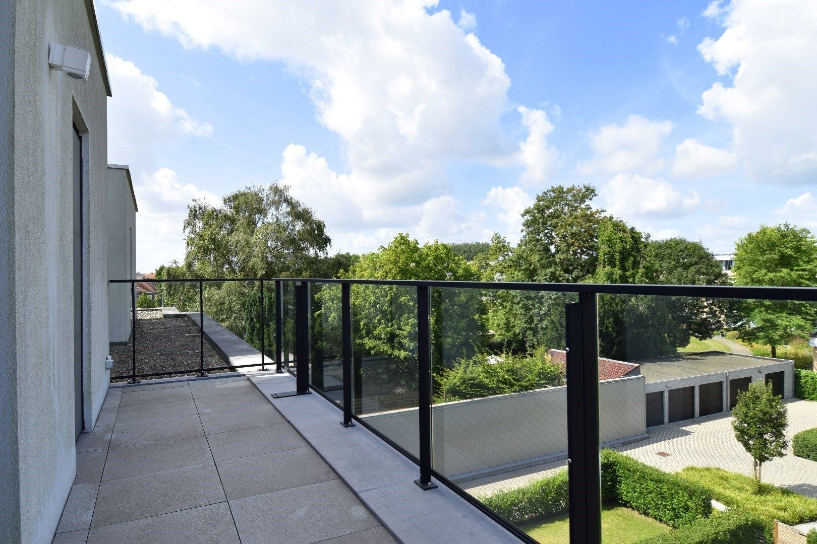 Prachtige penthouse met 2 slaapkamers en groot terras te centrum Ledegem foto 16