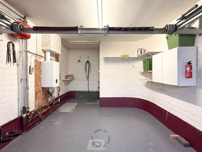 Charmante woning met 3 slaapkamers, garage en tuin op gunstige locatie in Zwijndrecht foto 24