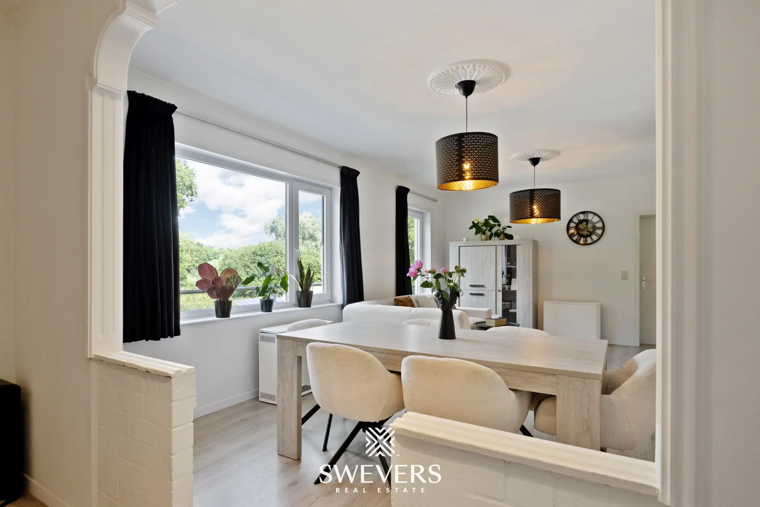 Uitstekend gelegen en instapklaar appartement met 2 slaapkamers te Genk foto 10