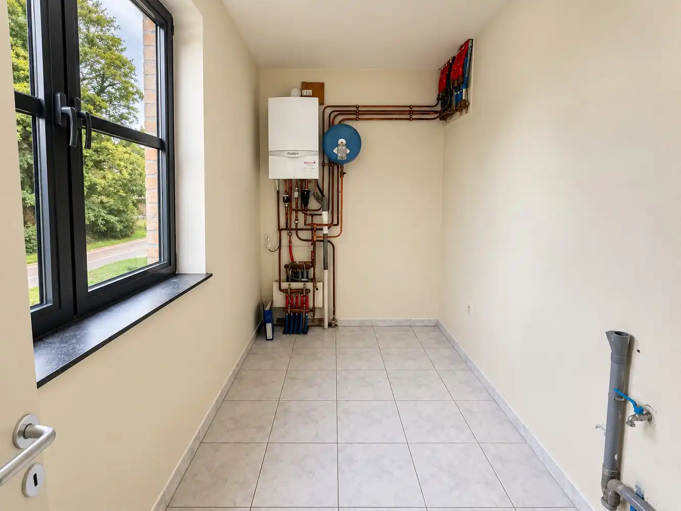 UITZONDERLIJK RUIM DUPLEX APPARTEMENT (H.O.B) foto 4