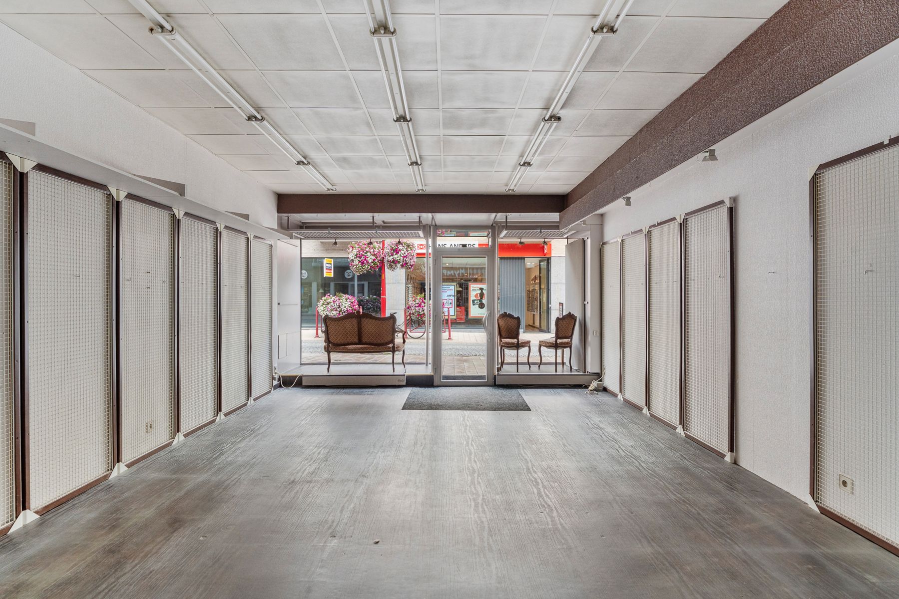 Ruime stadswoning met tuin-garage-commerciële mogelijkheden foto 18