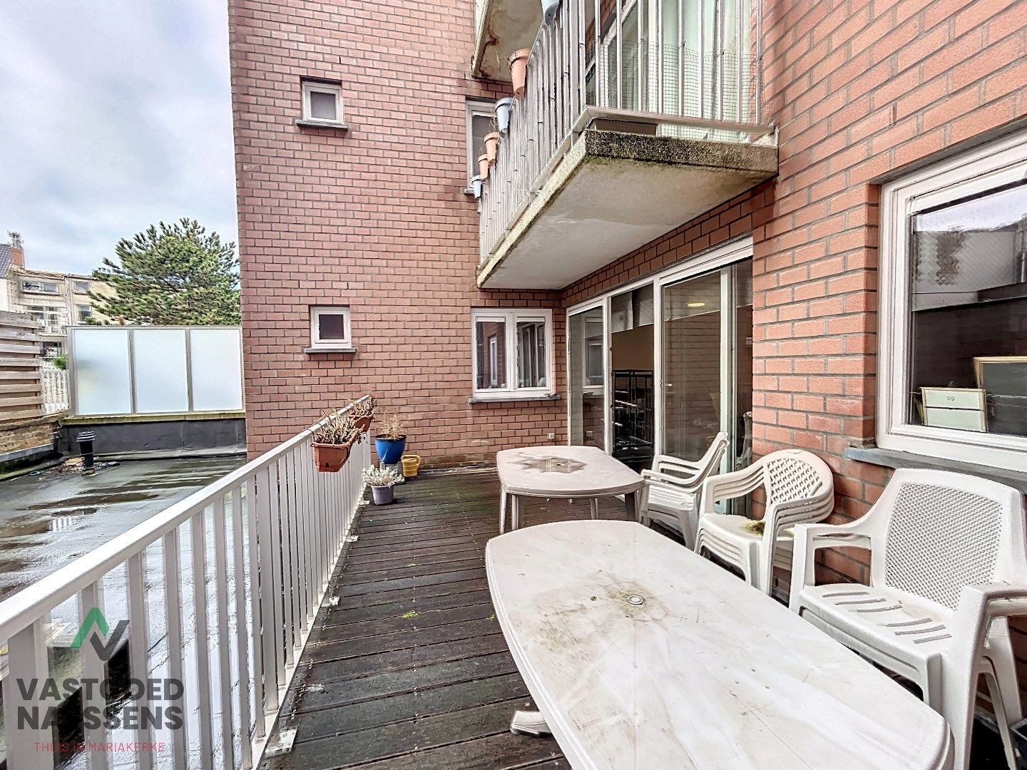 Modern 2 SLPK APP op centrale ligging met terras foto 16