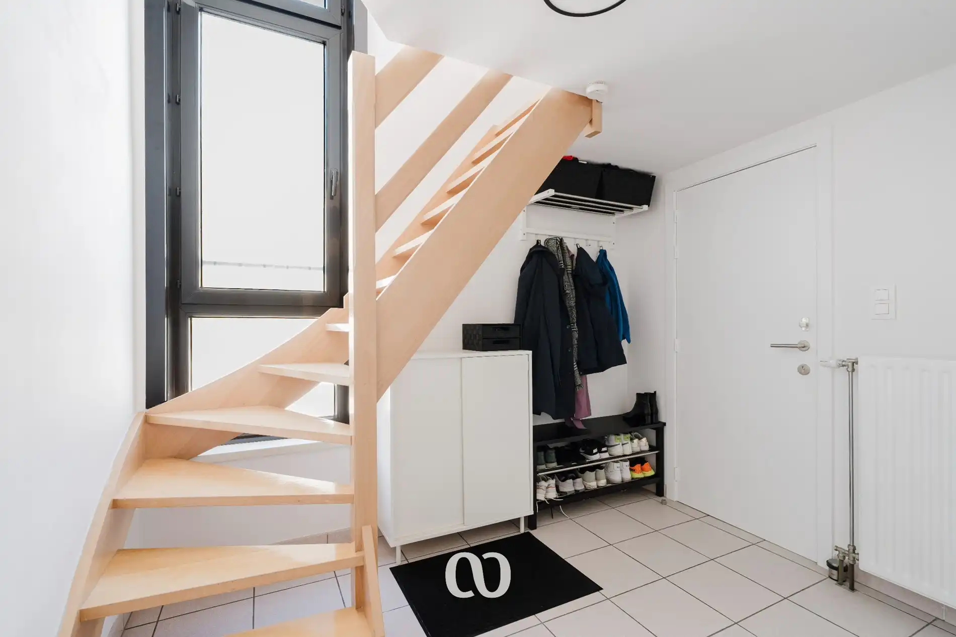 Instapklaar appartement met groot terras foto 11